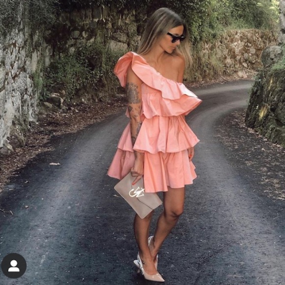 ZARA LIMITED EDITION RUFFLED ASYMMETRIC DRESS - Picture 4 of 17